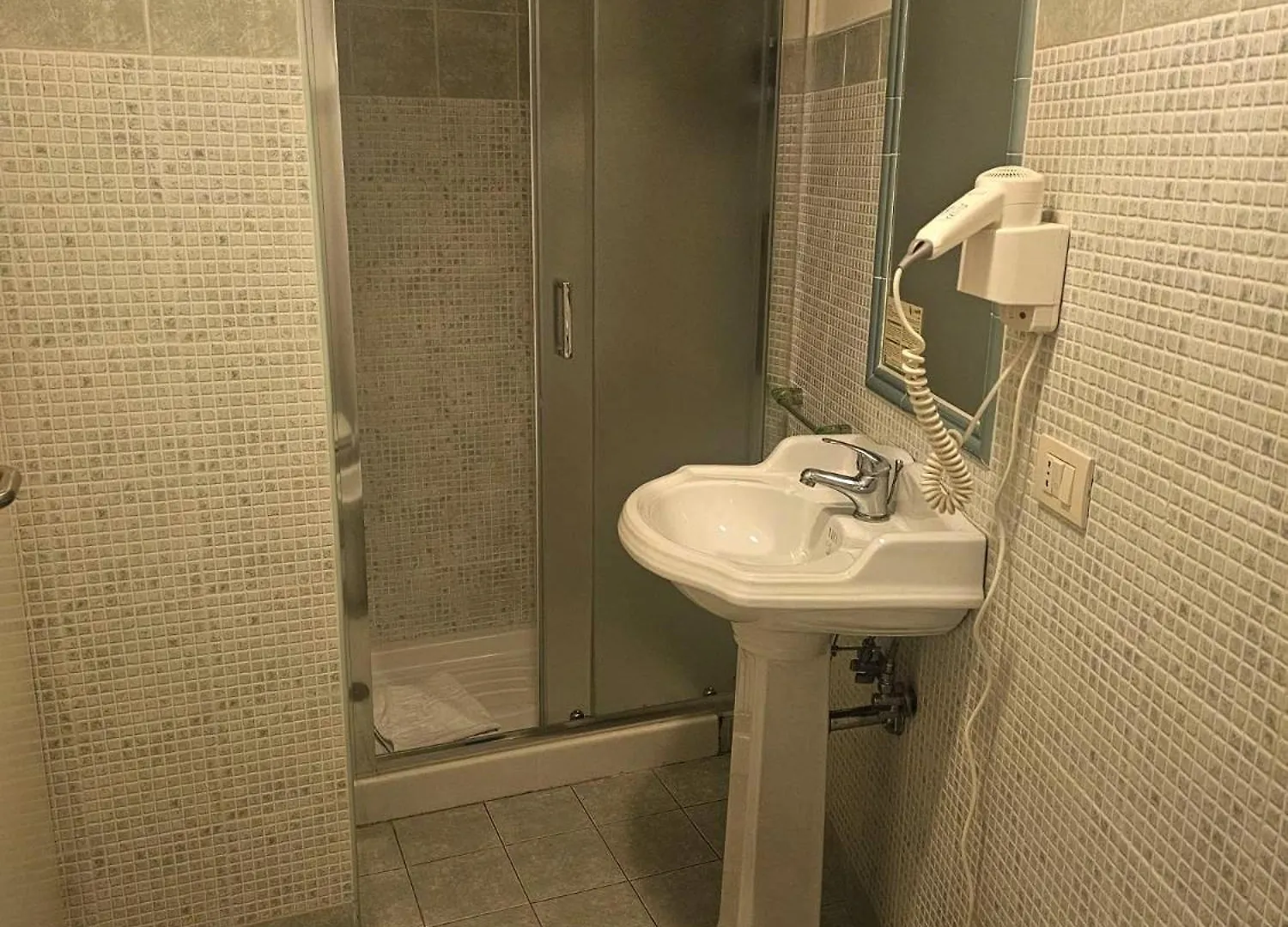 B-Cool (Adults Only) Bed and Breakfast Rom Bed & Breakfast