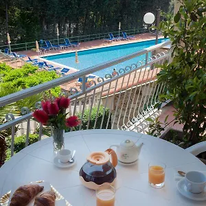 Aparthotel Pian Dei Boschi ***